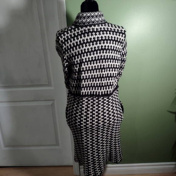 Cynthia Rowley Long Sweater Medium Grey & White - Picture 7 of 11